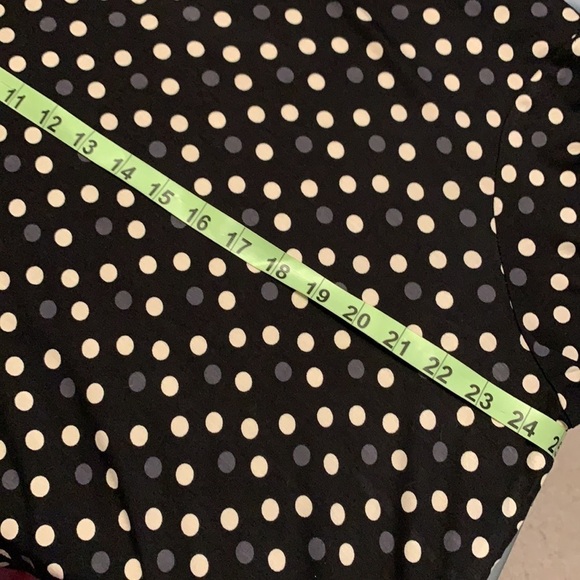 T Tahari black polka dot slit side tunic, NWT - Picture 10 of 11